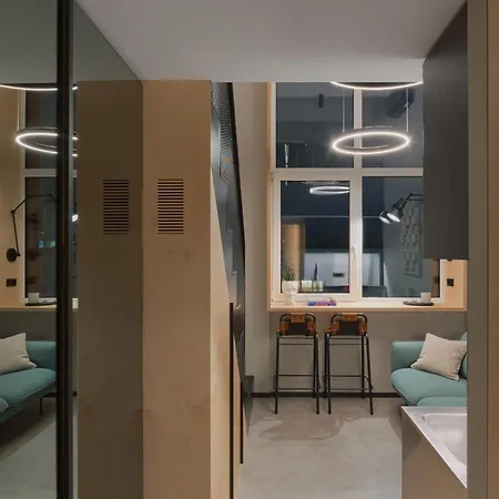 Stylish Designer Loft In Trendiest District Апартаменты Вильнюс
