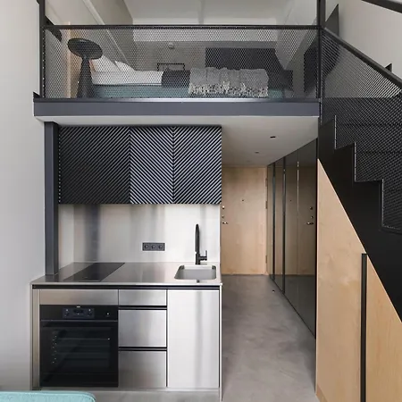 Апартаменты Stylish Designer Loft In Trendiest District *