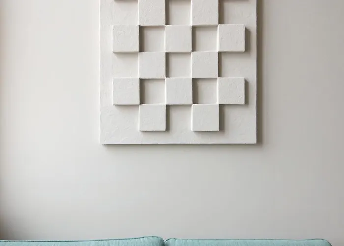 Butas Stylish Designer Loft In Trendiest District *