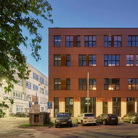 Stylish Designer Loft In Trendiest District